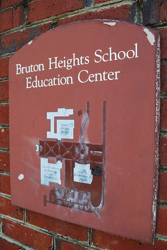 Bruton Heights School Education Center, Colonial Williamsburg